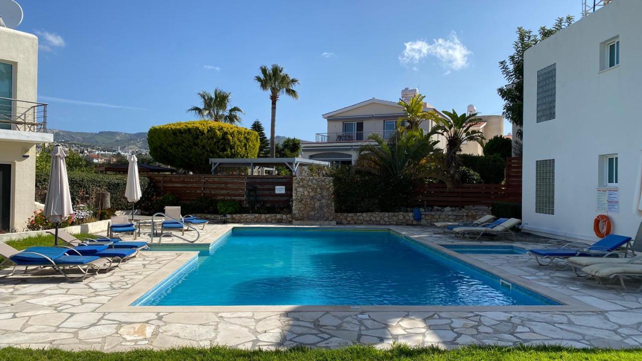 Roof Terrace & Sea View Entire Apartment Peyia Extérieur photo